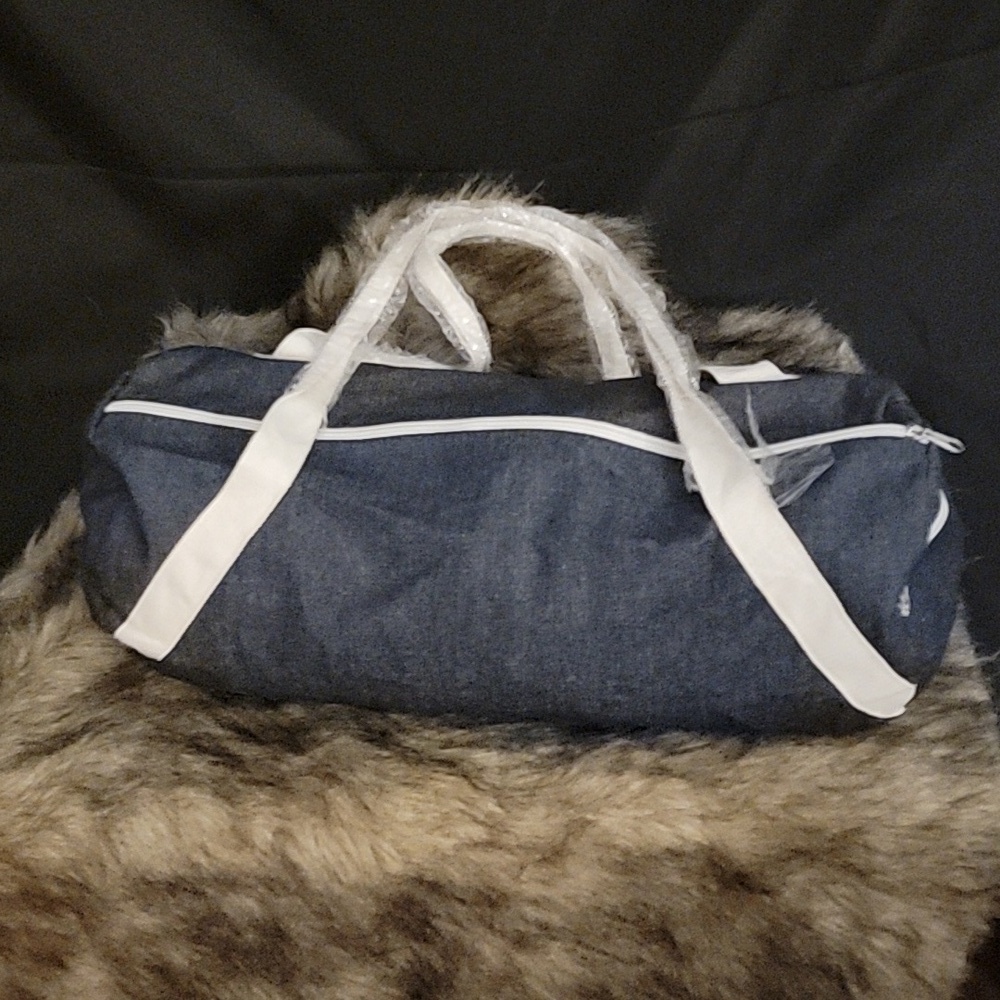 Will Workout for Cupcakes Gym Bag - Picture 2 of 4